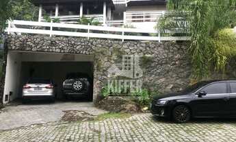 Imagem 5: Casa com 4 quartos à venda, 492 m² por R$ 2.000.000 - Piratininga - Niterói/RJ