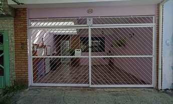 Imagem: Sobrado para aluguel possui 100 metros quadrados