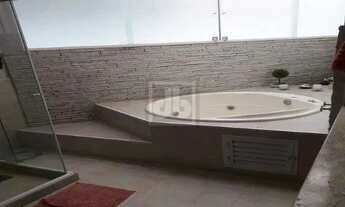 Imagem 14: JBJ600292 - Freguesia - Casa Linear - 4 quartos - 2 suítes - Closet - Varandas - Piscina