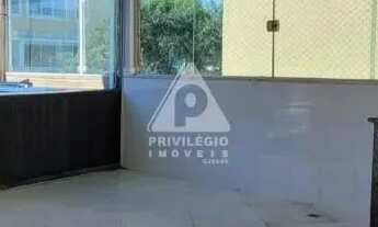 Imagem 4: COBERTURA LINEAR NO RECREIO DOS BANDEIRANTES COM 178 m2