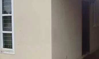 Imagem 2: Imóvel para aluguel e venda possui 300 metros quadrados com 3 quartos