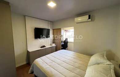 Imagem 9: Casa com Piscina, Espaçosa, Privativa e Segura! Terreno gigante!