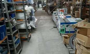 Imagem 6: BEM LOCALIZADO IMÓVEL COMERCIAL COMPOSTO DE LOJA, GALPÃO E SOBRELOJA EM BONSUCESSO