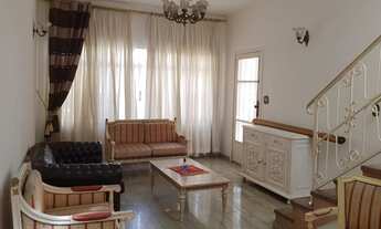 Imagem 3: Sobrado para aluguel e venda possui 141 metros quadrados com 3 quartos