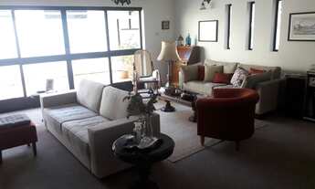 Imagem 4: Imponente imóvel de esquina para fins comerciais