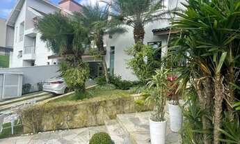 Imagem 5: Casa maravilhosa, com 3 dormitórios, sendo 3 suítes , uma master com banheira, sala ampla