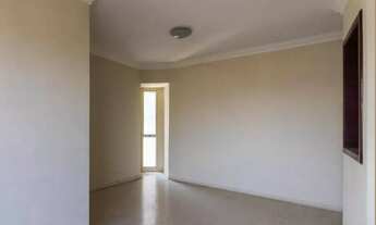 Imagem: Vila Olímpia. Andar alto, sala ampla com