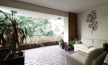 Imagem 2: Apartamento para venda possui 250 metros quadrados com 4 quartos em Jardim Europa - São Pa