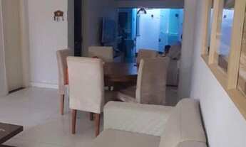 Imagem 2: Belíssima casa em condomínio para venda com130m2, 3 quartos 1 suíte e um banheiro entre os