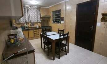 Imagem 2: Casa para venda possui 250 metros quadrados com 3 quartos em Parque Continental - São Paul