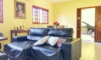 Imagem: EXCELENTE CASA À VENDA COM 4 DORMITÓRIOS