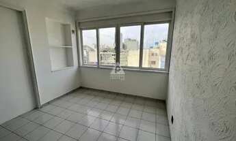 Imagem 2: Copacabana - 3 quartos com dependência e linda vista