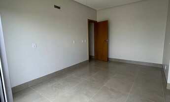 Imagem 6: Casa para venda possui 210 metros quadrados com 3 quartos em Jardins Nápoles - Senador Can