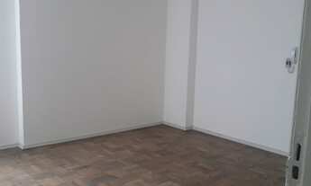 Imagem 3: Apartamento para venda tem 57m², com 2 quartos em Centro Histórico - Porto Alegre - RS