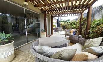 Imagem 2: Casa de condomínio para venda tem 295 metros quadrados com 5 quartos