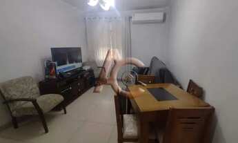 Imagem 2: Apartamento com dois quartos no BNH reformado com dois quartos e garagem