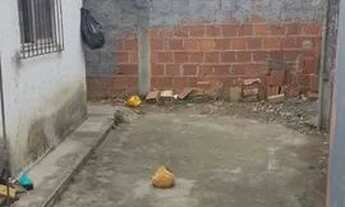 Imagem 2: Casa em rua pública