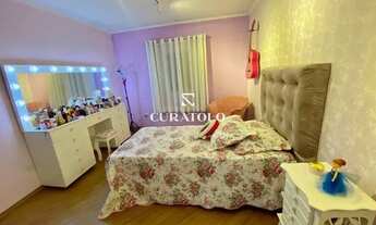 Imagem 7: Seu novo lar em Santo André: Espaçosa Casa de 6 Dorms com 3 Vagas e Quintal Bairro Jardim