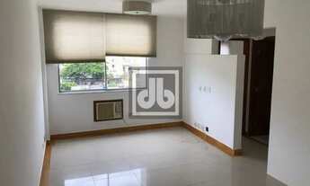 Imagem 2: LINDO APARTAMENTO,TOTALMENTE REFORMADO,DESOCUPADO,PRÓXIMO AO NORTE SHOPPING, ELEVADOR E VA