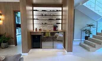 Imagem 2: Casa Alto Padrão 3 Suítes + Escritório, Piscina e Área Gourmet