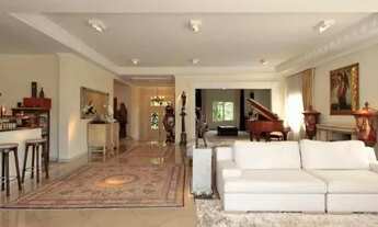 Imagem 6: Sobrado para aluguel e venda possui 850 metros quadrados com 8 quartos