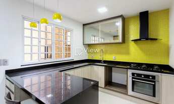 Imagem: Sobrado à Venda no Santa Cândida 3 Quartos