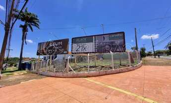 Imagem: Terreno de esquina para venda ou locação