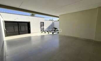 Imagem 2: CASA TÉRREA - ÁREA 228M² - 3 SUÍTES E PISCINA - SETOR FAIÇALVILLE - GOIÂNIA/GO