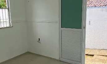 Imagem 3: Casa com três quartos sendo um suíte - Jóquei - 108m²