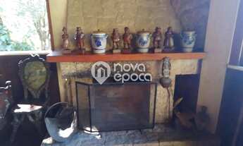 Imagem 7: Iucas Casa com 4 dormitórios