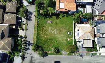 Imagem 6: Terreno de esquina com 900 m² na quadra do mar em Jurerê Internacional, Florianópolis