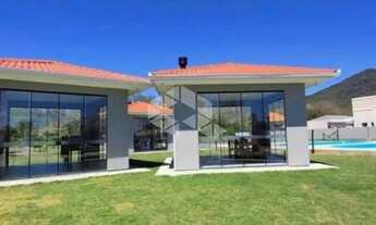 Imagem 5: Casa em Condomínio com 4 quartos/dormitórios no bairro Praia de Fora, em Palhoça- SC