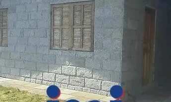 Imagem 2: Casa com espaço de terreno em Shangri-lá