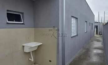 Imagem 6: Oportunidade - Casa Geminada - Parque Nova Esperança - 2 Dormitórios - 125m²