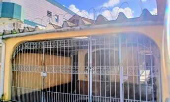 Imagem 2: Térrea para venda possui 225 metros quadrados com 2 quartos em Aviação - Praia Grande - SP