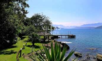 Imagem: Casa no topo da colina em Angra dos Reis
