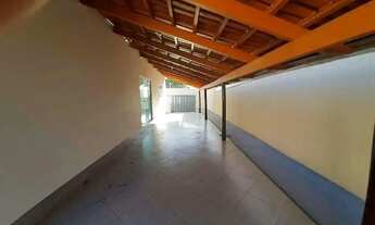 Imagem 5: Vendo essa linda casa com piscina no Conjunto Ajuricaba!