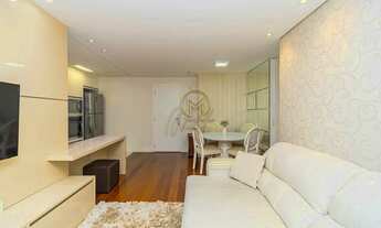 Imagem 4: Apartamento mobiliado à venda no Champagnat com 69 m², 2 quartos e sacada com churrasqueir