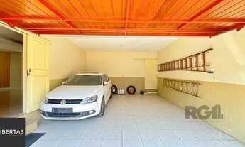 Imagem 6: Casa em Porto Alegre, no bairro Nonoai, com 4 dormitório(s), à venda