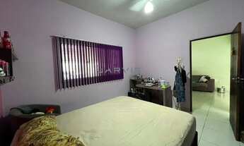 Imagem 6: Vendo casa com 3 quartos e amplo quintal - R$ 700.000,00