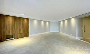 Imagem: Apartamento reformado com terraço - 3 Suítes