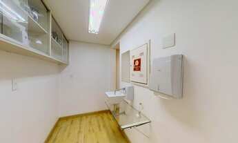 Imagem 7: Casa para venda possui 330 m², com 8 quartos em Indianópolis - São Paulo - SP