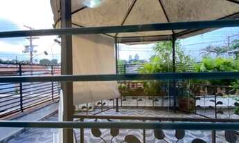 Imagem 2: Sobrado com 250 M², 3 dormitórios, sala, cozinha, 3 wcs, sacada com 18 m²