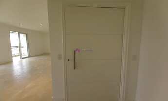 Imagem 7: Apartamento com 3 dormitórios e 5 banheiros à Venda, 267 m² por R$ 4.000.000 na Chácara Kl