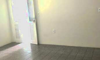 Imagem 4: Imóvel para aluguel possui 228 metros quadrados com 3 quartos