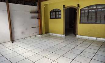 Imagem 3: Sobrado à venda na Vila Antonieta, São Paulo, SP. 3 dorms sendo 1 suíte com 4 vagas de gar