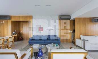 Imagem 4: Apartamento de 217m² com 2 suítes, 5 banheiros, 4 vagas livres, andar alto, condomínio nov