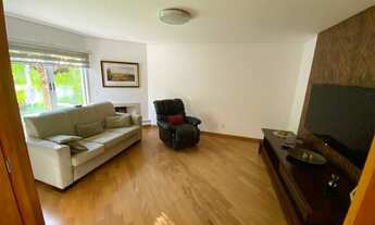 Imagem 4: Casa de condomínio para venda possui 550 metros quadrados com 4 quartos