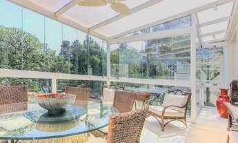 Imagem 7: Casa Térrea Reformada em Localização Privilegiada