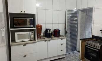 Imagem 6: A seis minutos da estação Praça da Árvore do metrô. Sobrado com duas entradas, reformado